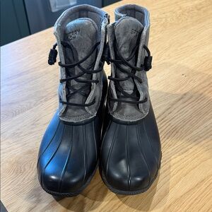 Sperry Black Rubber & Gray Suede Duck Boots
